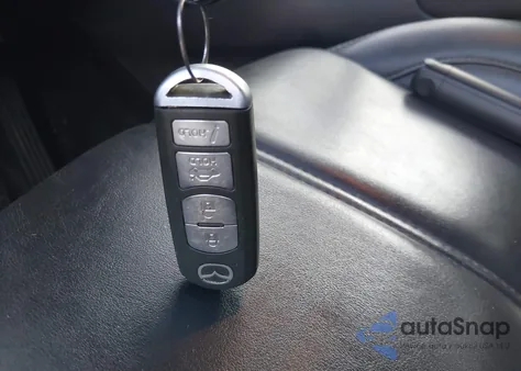 2018 Mazda Mazda3 Touring from USA, damaged, VIN 3MZBN1V3XJM211088